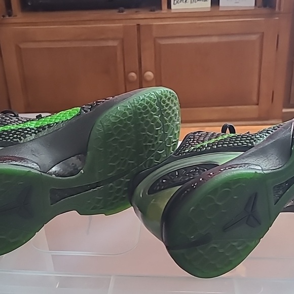 Kobe 6 Supreme Rice Size 7.5 Used, not In box.Snake Pattern - Picture 4 of 4